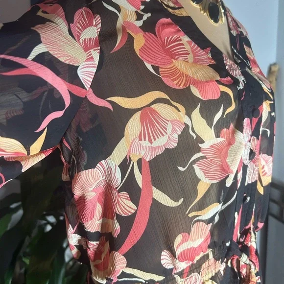 Worthington sz12 women’s sheer floral blouse ruffle sleeves fit flare waistline - Picture 3 of 9